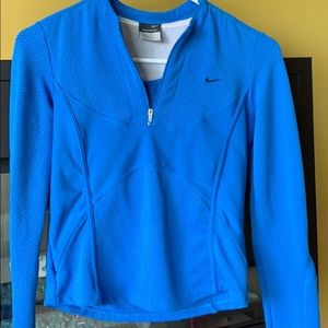 Nike workout top